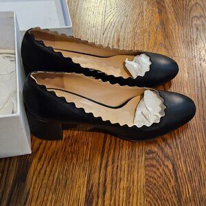 Chloe scalloped black leather pump size 40